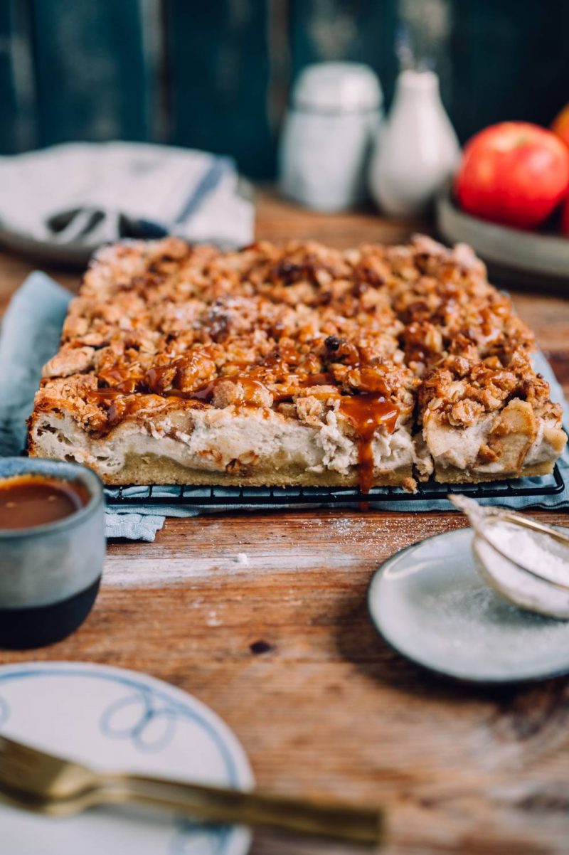Apfel-Karamell-Cheesecake mit Streuseln: Hallo Herbst! ⋆ Knusperstübchen