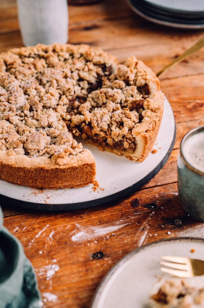 Apple Crumble Pie mit Vanillesauce: Ein knuspriger Apfelkuchen ⋆ ...