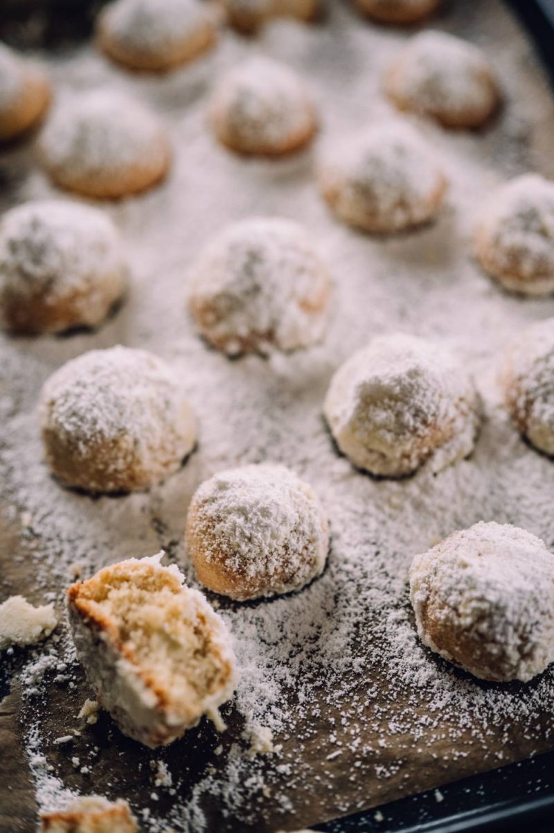 Kokos-Bällchen: Plätzchen mit Kokos und weißer Schokolade ⋆ Knusperstübchen