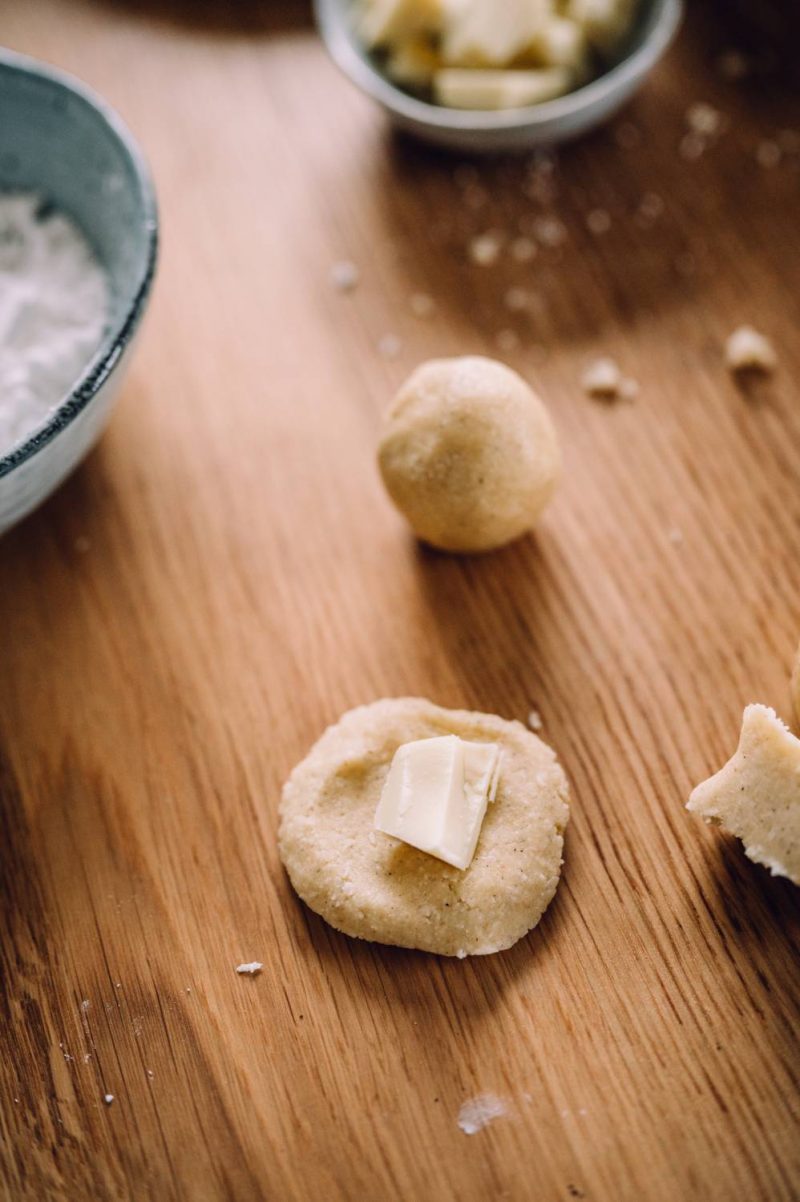Kokos-Bällchen: Plätzchen mit Kokos und weißer Schokolade ⋆ Knusperstübchen