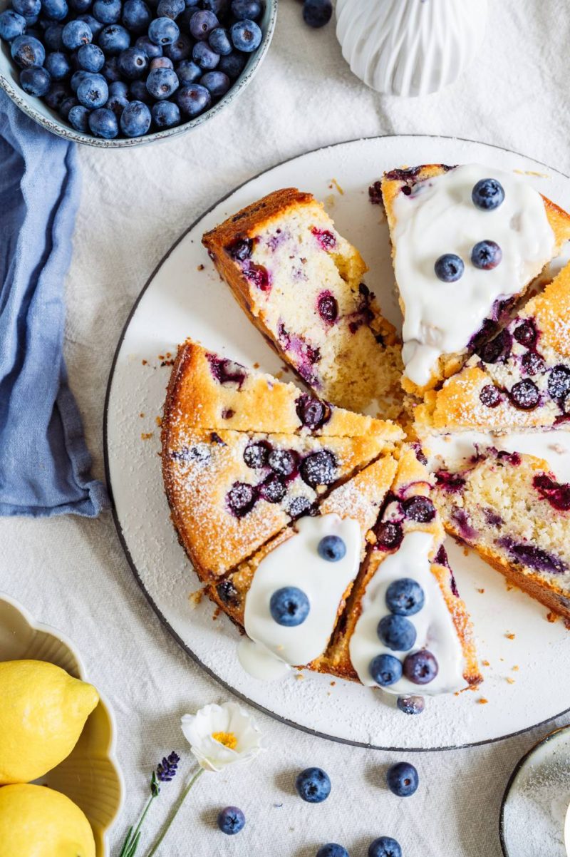 Zitronen-Blaubeer-Kuchen: Schritt-für-Schritt Rezept für einen ... Zitronen-Blaubeer-Kuchen: Schritt-für-Schritt Rezept für einen ...