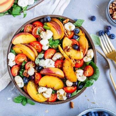 Pfirisch-Tomaten-Salat mit Mozzarella – ein Sommersalat