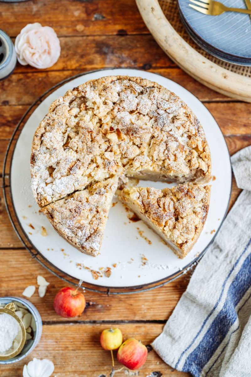 Apfelkuchen mit Streuseln und Zimtcreme: ein knuspriger Herbstkuchen ⋆ ...