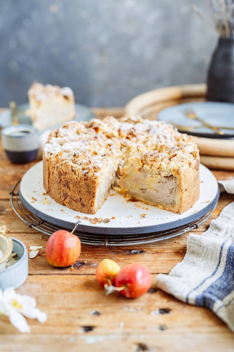 Apfelkuchen mit Streuseln und Zimtcreme: ein knuspriger Herbstkuchen ⋆ ...